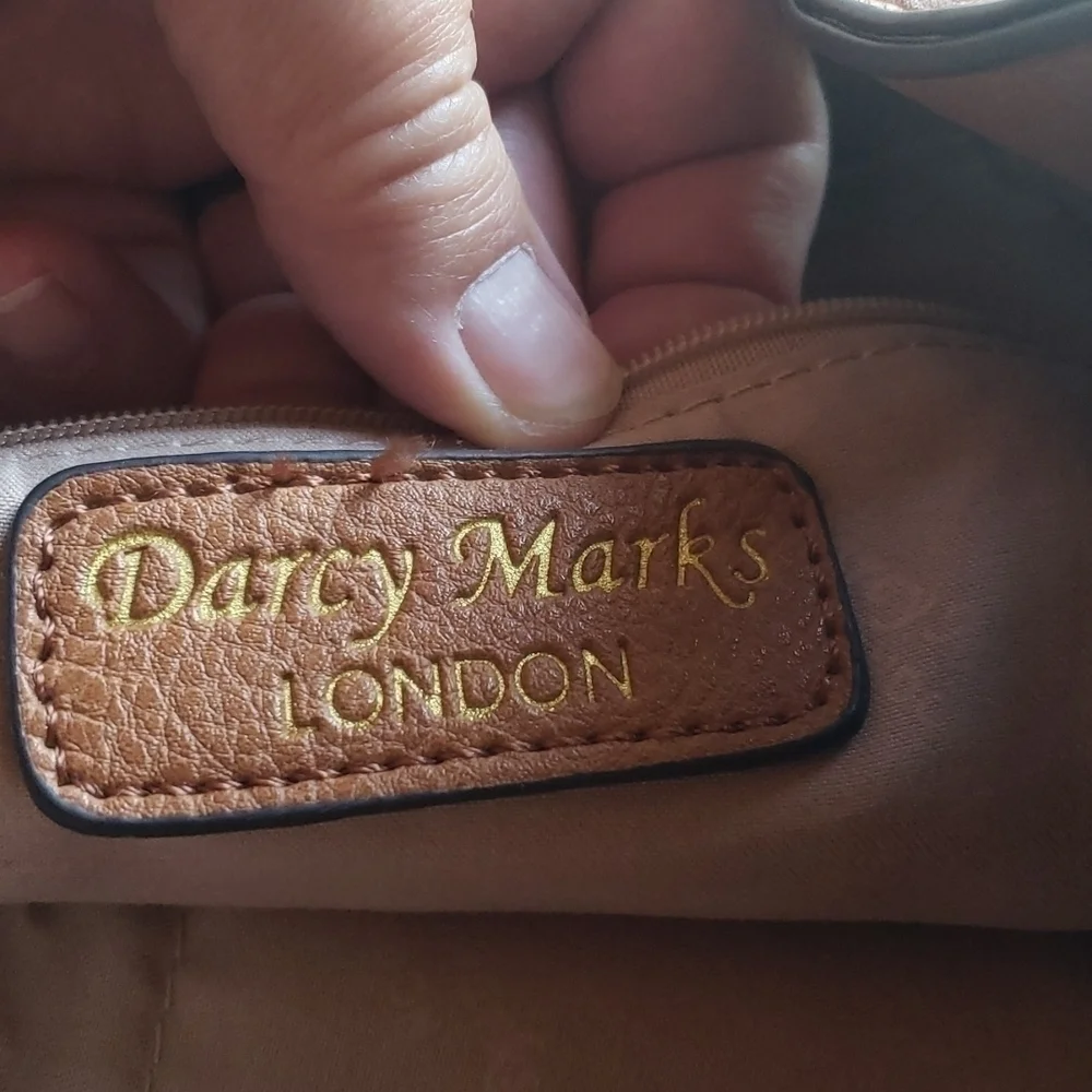 𝅺darcy Marks London handbag EUC